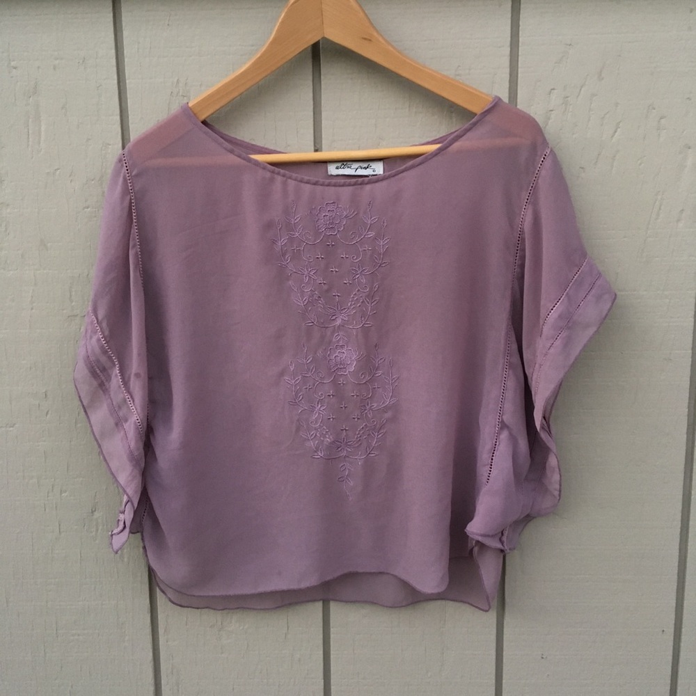 🍯 Vintage Sheer Embroidered Lavender Crop Blouse